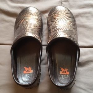 Dansko XP